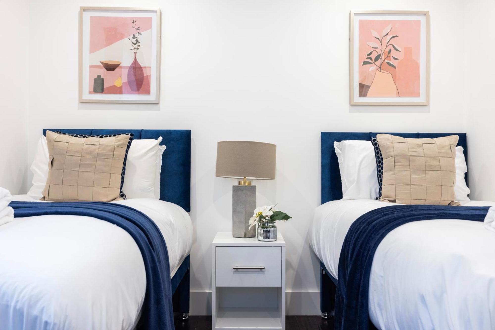 Block Of Apartments In Croydon ,Long Stays , Weekly & Monthly Offers , Contractors , Relocations , Leisure & Family Stays Eksteriør bilde