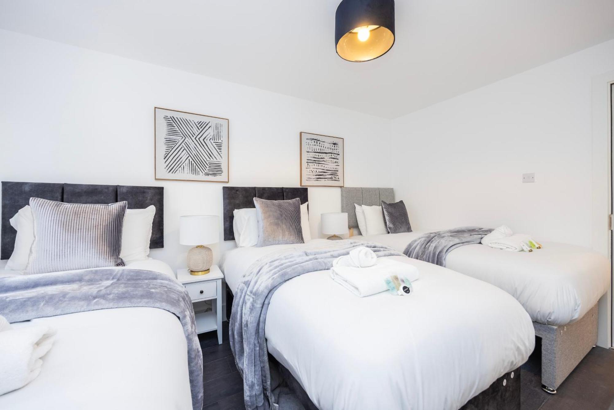 Block Of Apartments In Croydon ,Long Stays , Weekly & Monthly Offers , Contractors , Relocations , Leisure & Family Stays Eksteriør bilde