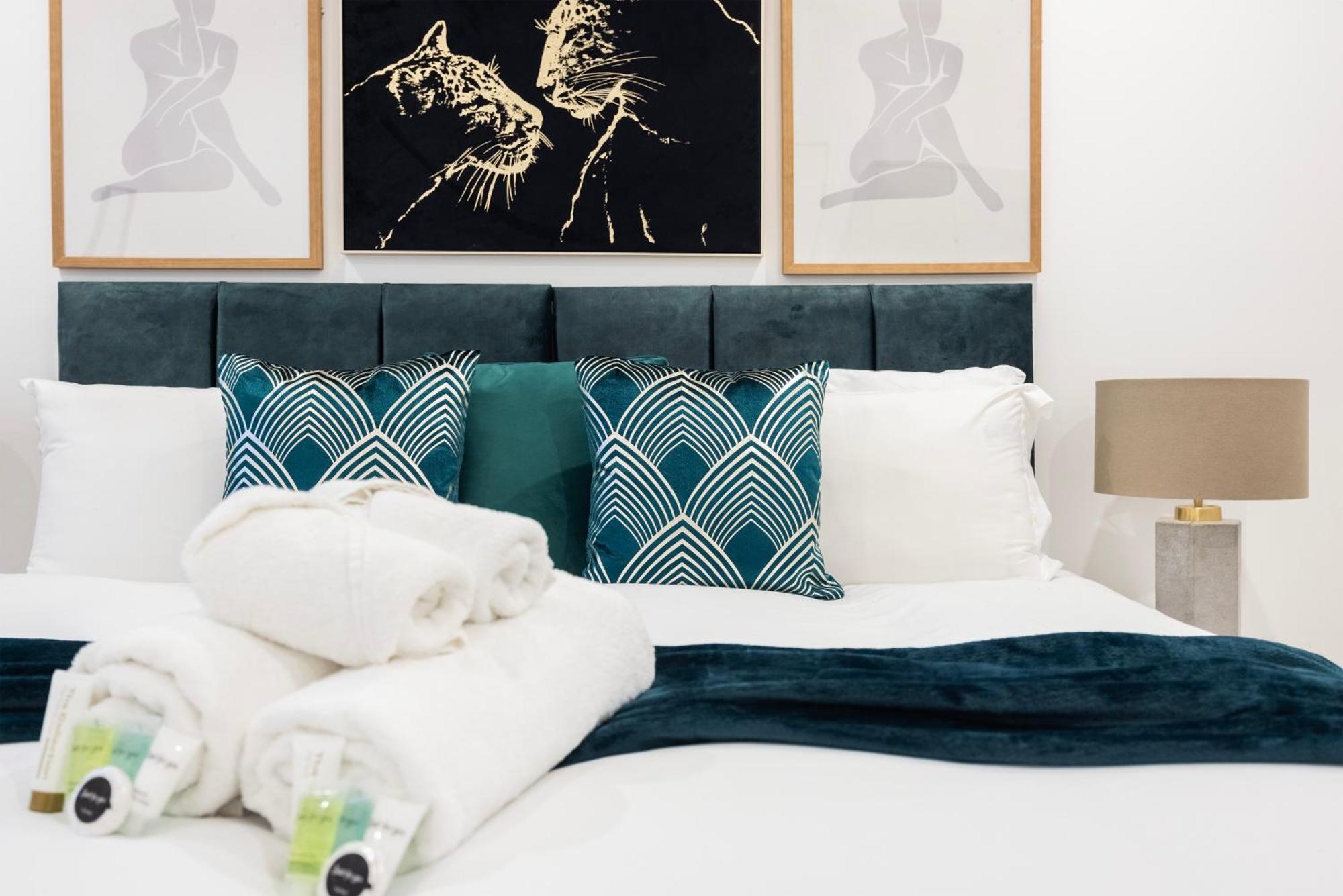 Block Of Apartments In Croydon ,Long Stays , Weekly & Monthly Offers , Contractors , Relocations , Leisure & Family Stays Eksteriør bilde