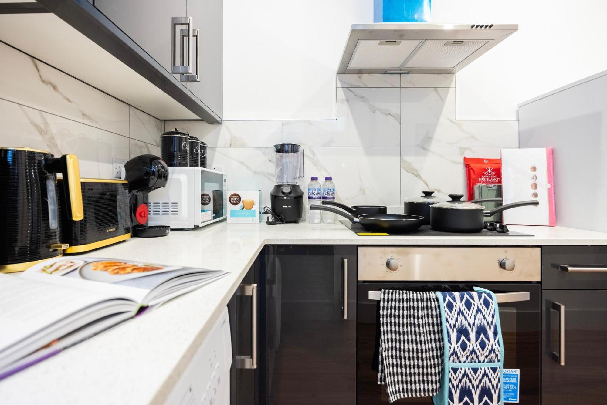 Block Of Apartments In Croydon ,Long Stays , Weekly & Monthly Offers , Contractors , Relocations , Leisure & Family Stays Eksteriør bilde