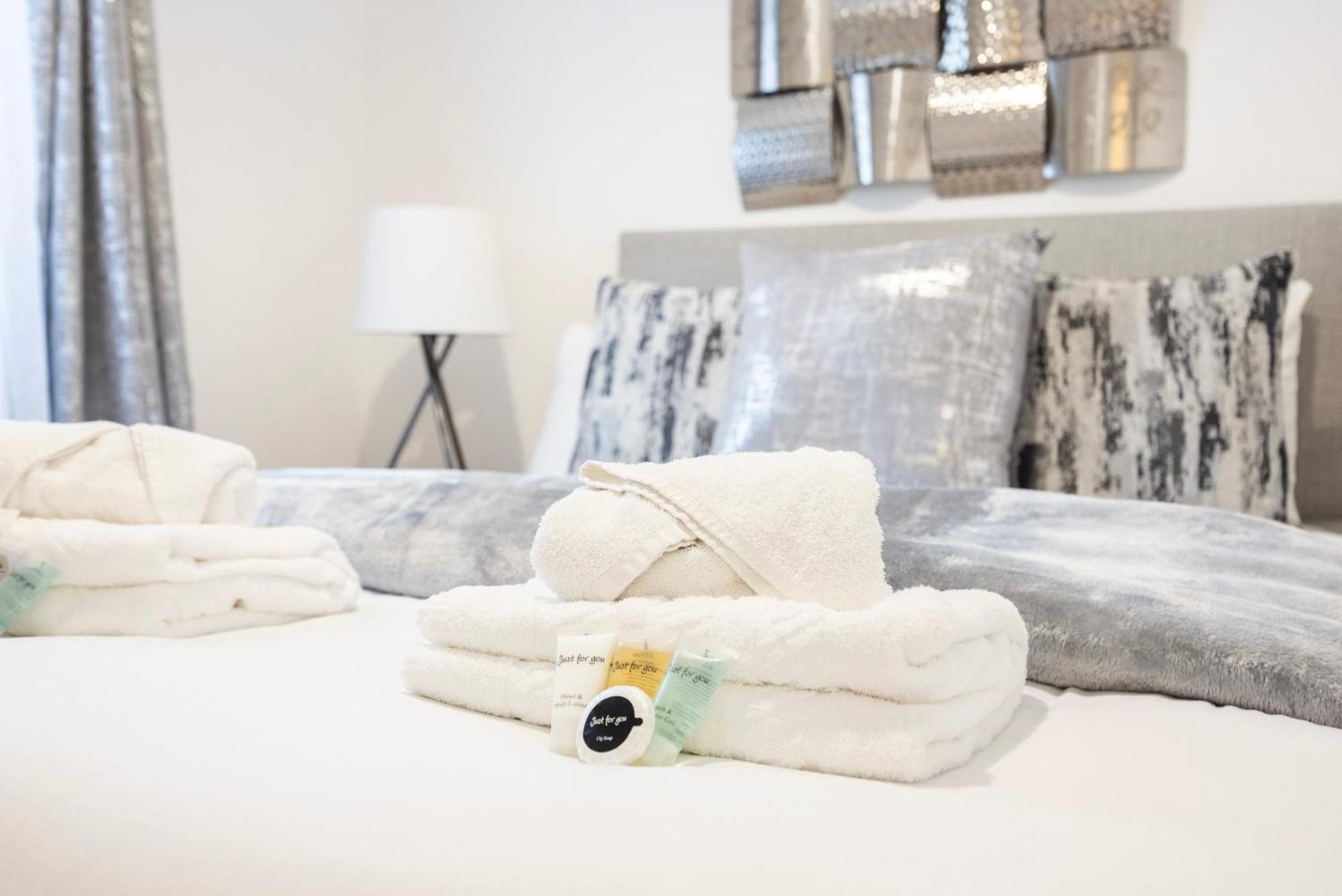 Block Of Apartments In Croydon ,Long Stays , Weekly & Monthly Offers , Contractors , Relocations , Leisure & Family Stays Eksteriør bilde