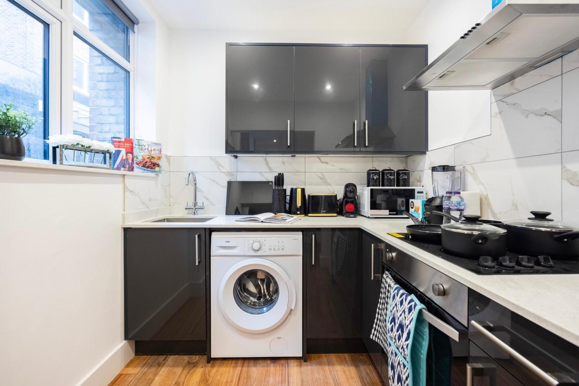 Block Of Apartments In Croydon ,Long Stays , Weekly & Monthly Offers , Contractors , Relocations , Leisure & Family Stays Eksteriør bilde
